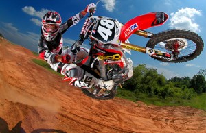 55 excellent photographs of sports