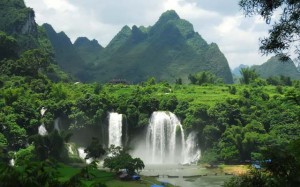 Ban Gioc Waterfall 1