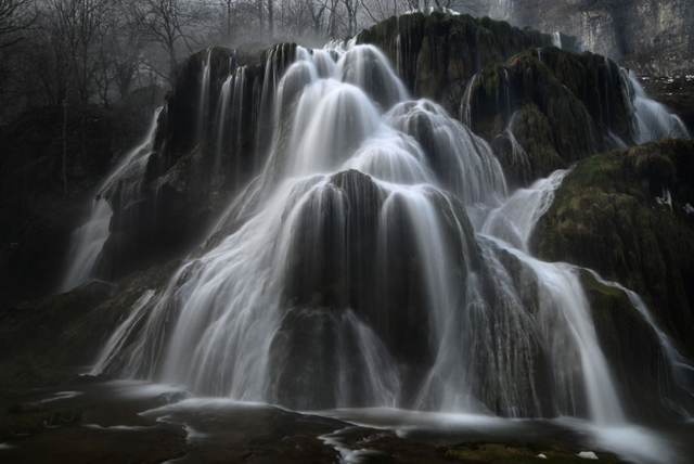 beautiful waterfall photographs