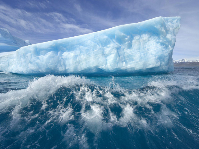 Greenland_iceberg