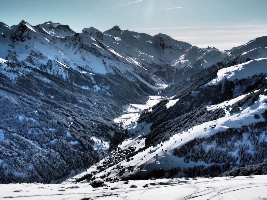 i-finally-took-my-camera-out-while-skiing-the-alpes-5__880