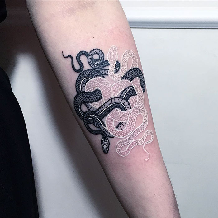 black-white-snake-tattoos-mirko-sata-010
