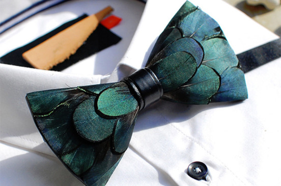 green-feather-bow-tie-552x365